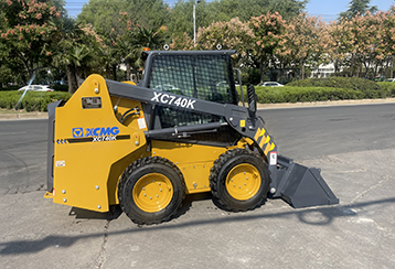 2 Units XCMG XC740K Mini Skid Steer Loader Exported to Latin America